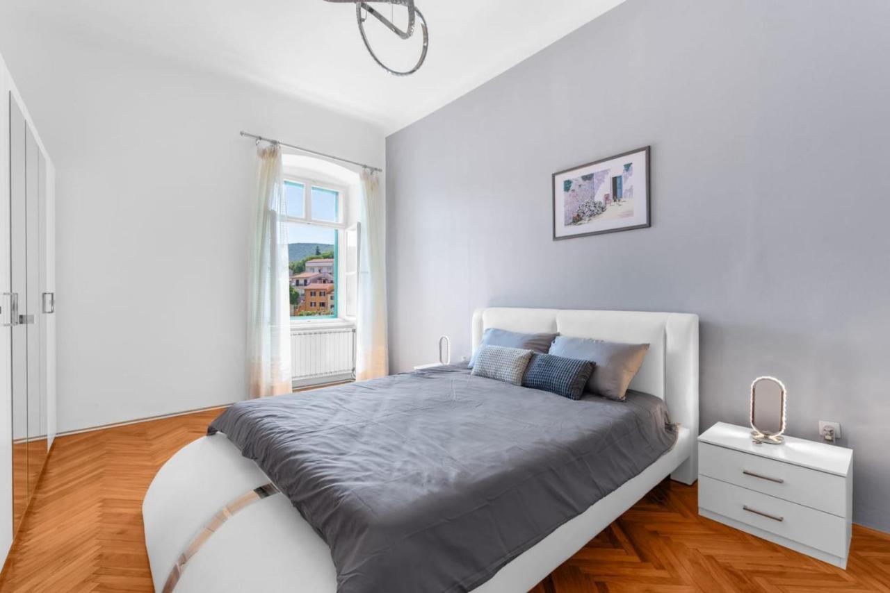 Apartmani Ella Rabac Exterior foto