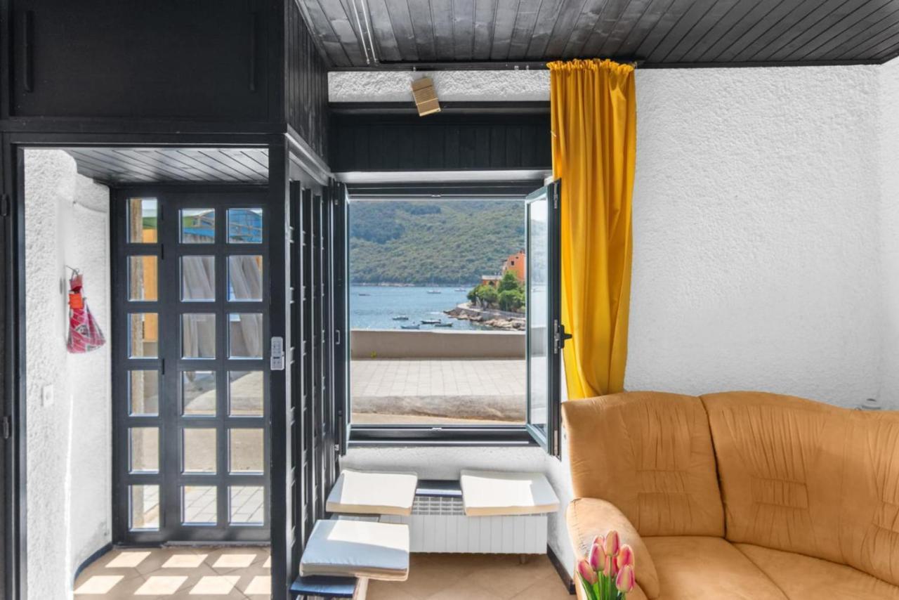 Apartmani Ella Rabac Exterior foto