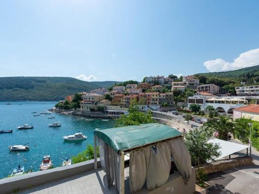 Apartmani Ella Rabac Exterior foto